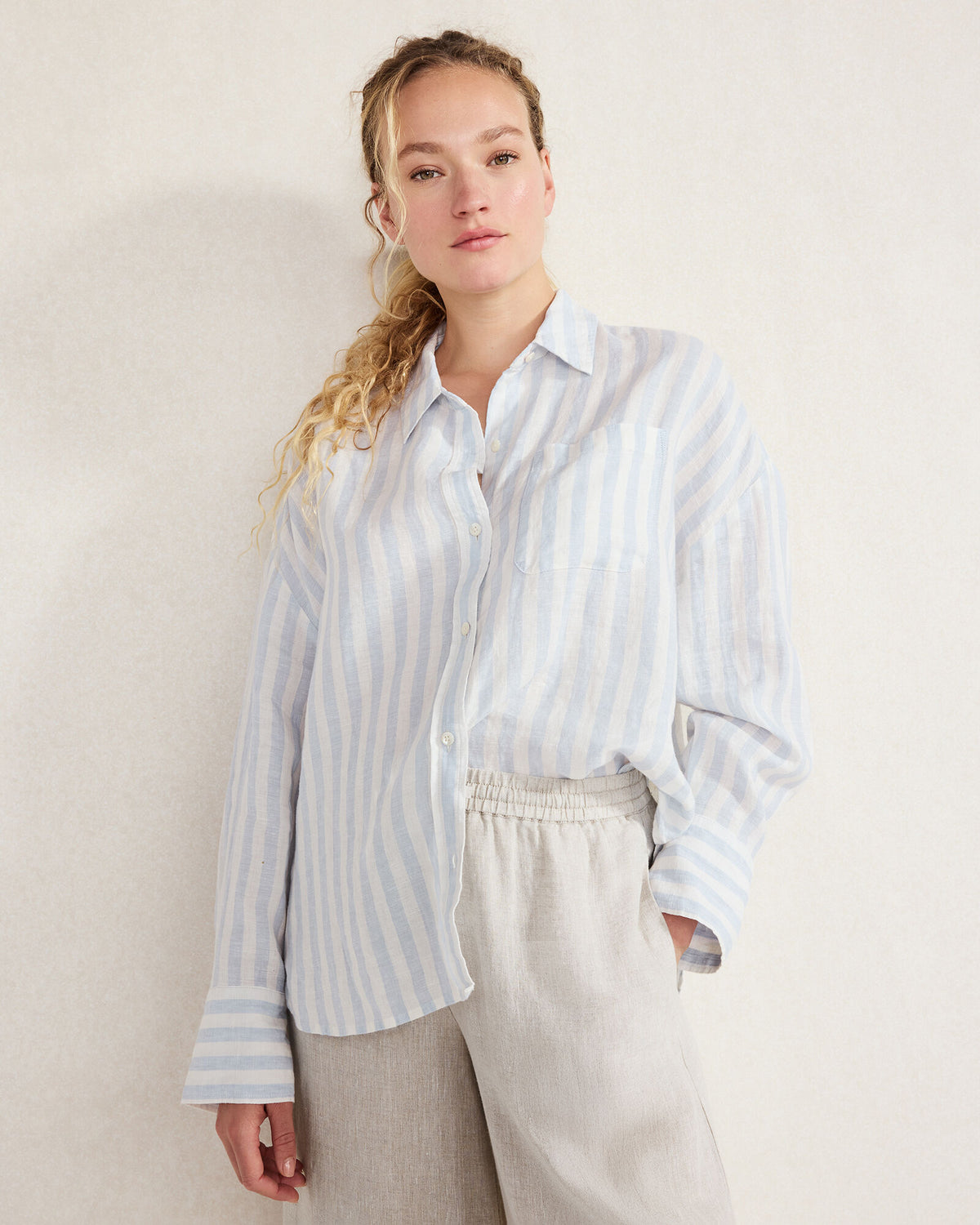WIND/IVORY,XS,Misses