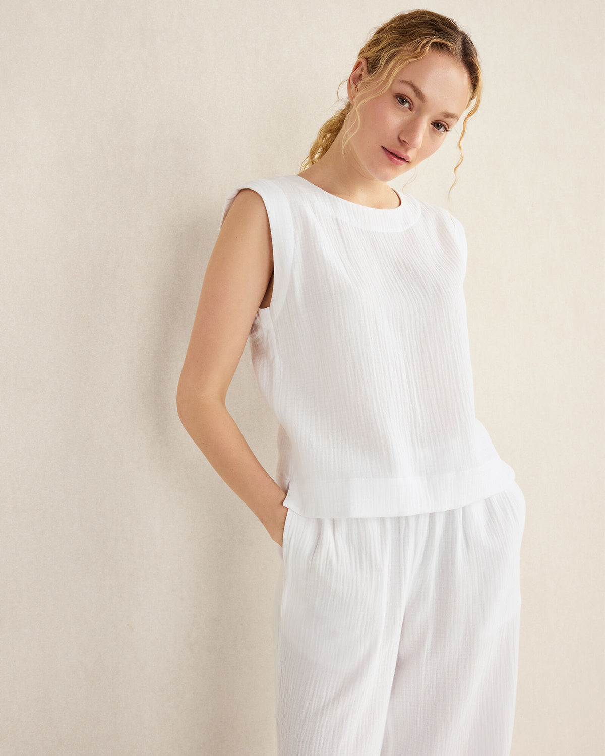 WHITE,XS,Misses