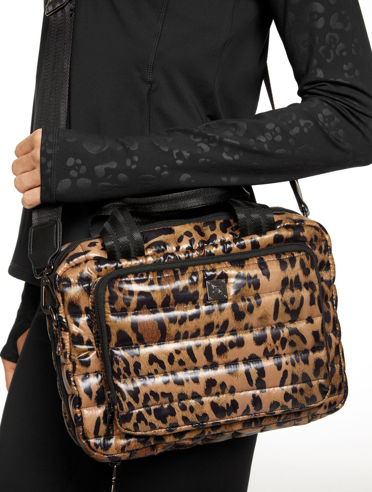 Talbots THINK ROYLN STOWAWAY VANITY CASE - LEOPARD
