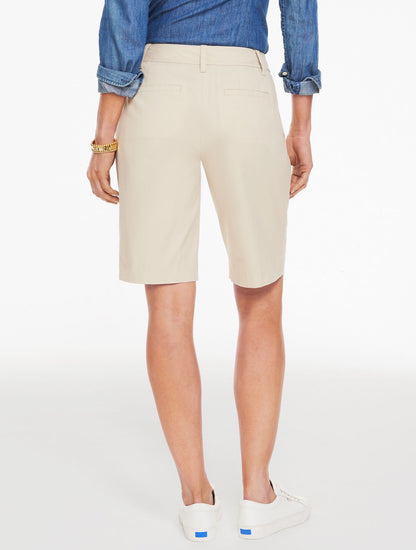 Talbots PERFECT SHORTS - 10.5”
