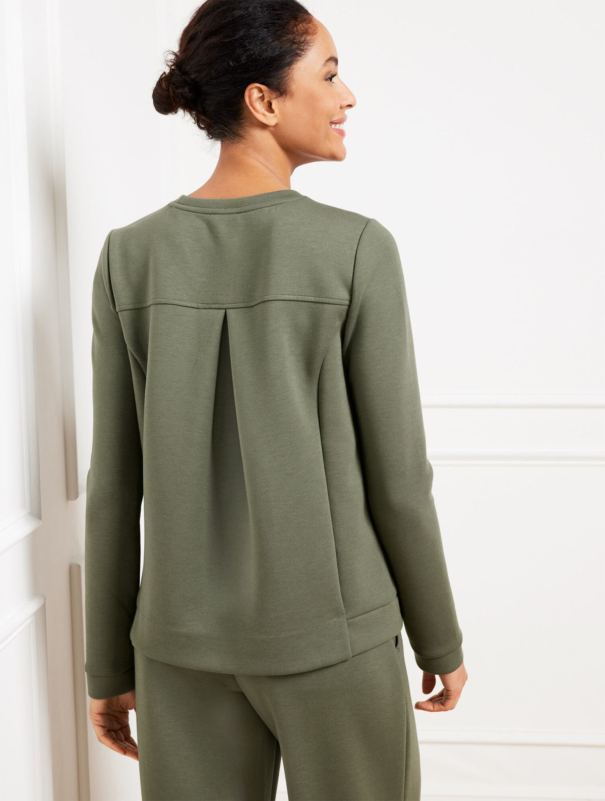 Talbots AIRKNIT STRETCH PLEAT BACK PULLOVER