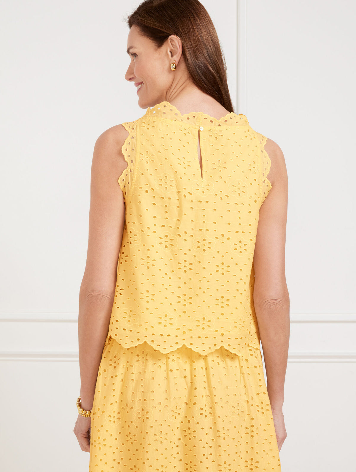 Talbots FLORAL DIAMOND EYELET SHORT SHELL